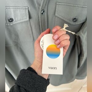 Vuori button-up